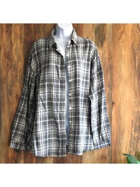 Women's Plus Size Gray/White Button Down Long Sleeve Shirt XXL